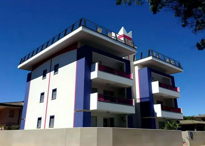 Days And Poolside Relax * Μπιμπιόνε