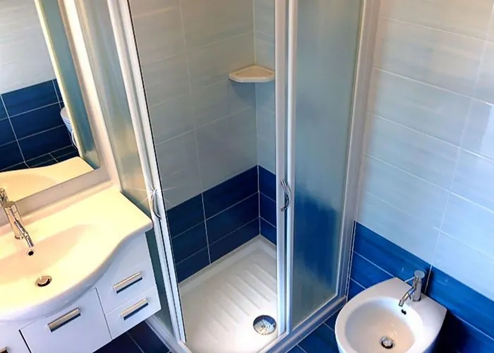 Days And Poolside Relax * Μπιμπιόνε