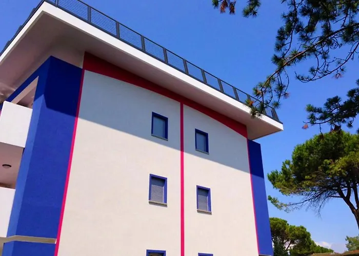 Days And Poolside Relax