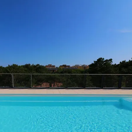 Days And Poolside Relax * Бибионе