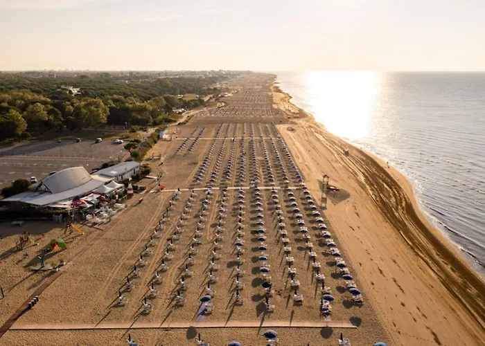 Days And Poolside Relax Apartman Bibione